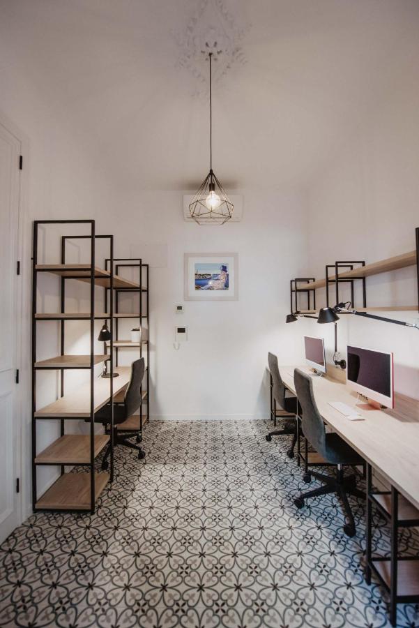 Petit Luxe Volta Bed and Breakfast Terrassa Eksteriør billede